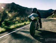 icon triumph thruxton three martini lunch 07