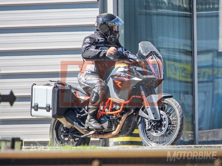ktm adventure 2017 16