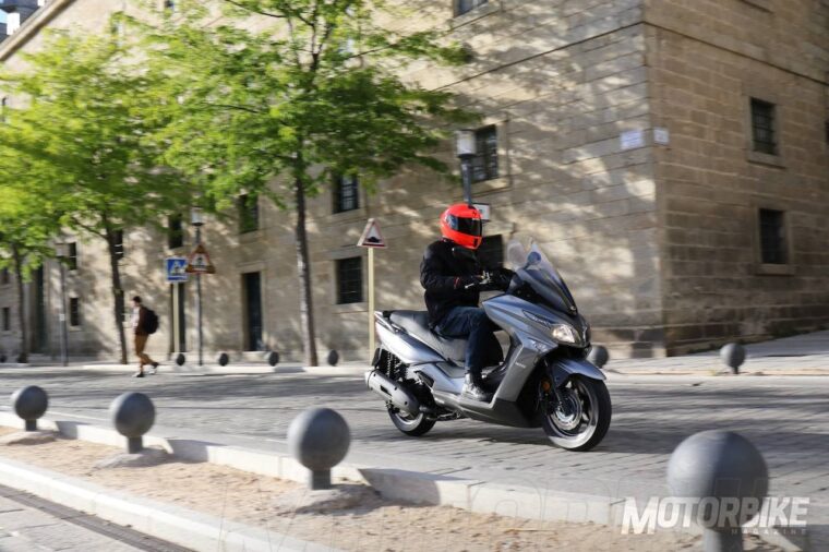 kymco_grand_dink_125-4