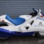 La Harley-Davidson de Coca-Cola, en venta (millonaria) 3 Yamaha POWA D10, una FZ750 del 88 personalizada con diseño único a subasta