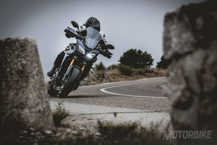 Yamaha Tracer 900-7689