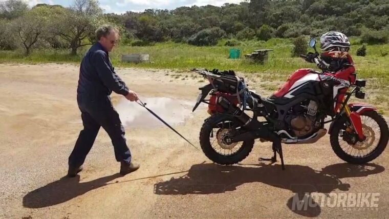 arrancar-moto-sin-bateria-cincha