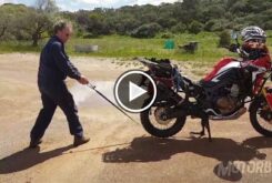 arrancar moto sin bateria cincha play