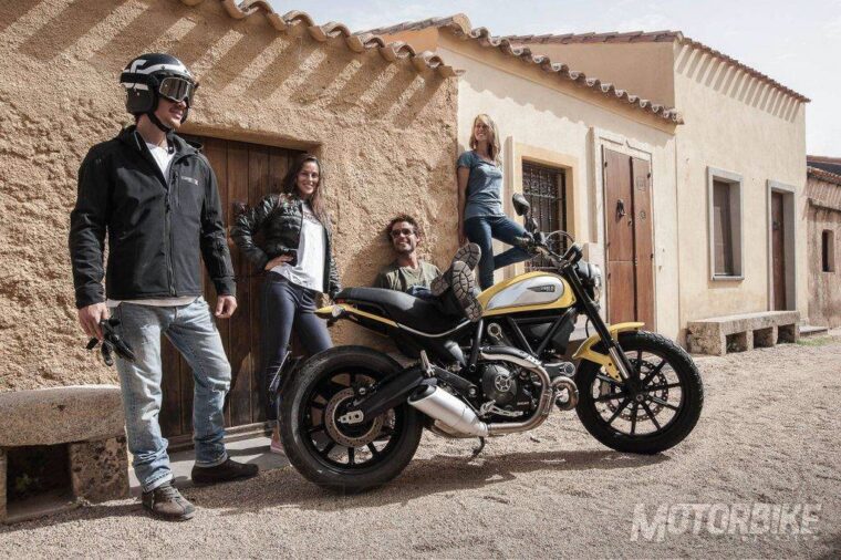 ducati-scrambler-icon-2015-47