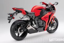 Honda CBR1000RR 2017: 25º aniversario de la Fireblade 27 honda cbr1000rr 2008 4