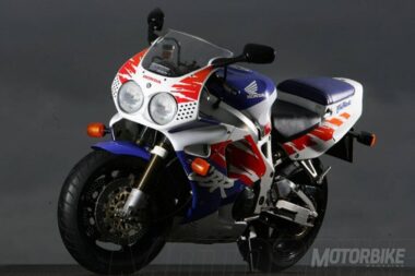 honda-cbr900rr-1992-5