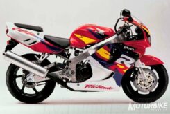 Honda CBR1000RR 2017: 25º aniversario de la Fireblade 10 honda cbr900rr 1996