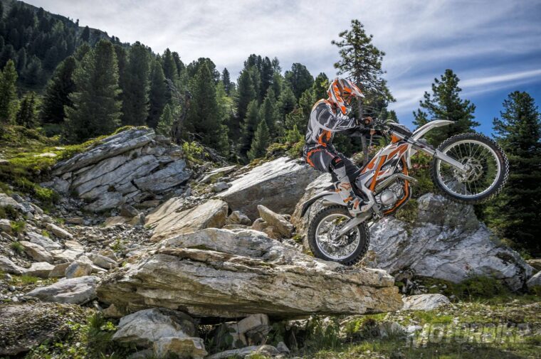 ktm-freeride-250-r-17