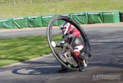 record moto monociclo 20