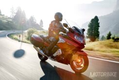 Novedades BMW 2017. Presentación estática de modelos actualizados 31 bmw k 1600 gt 2017 detalles 004