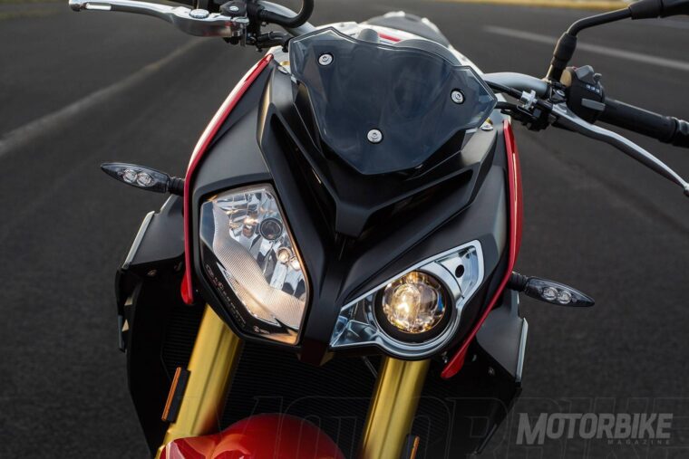 bmw-s-1000-r-2017-detalles-008