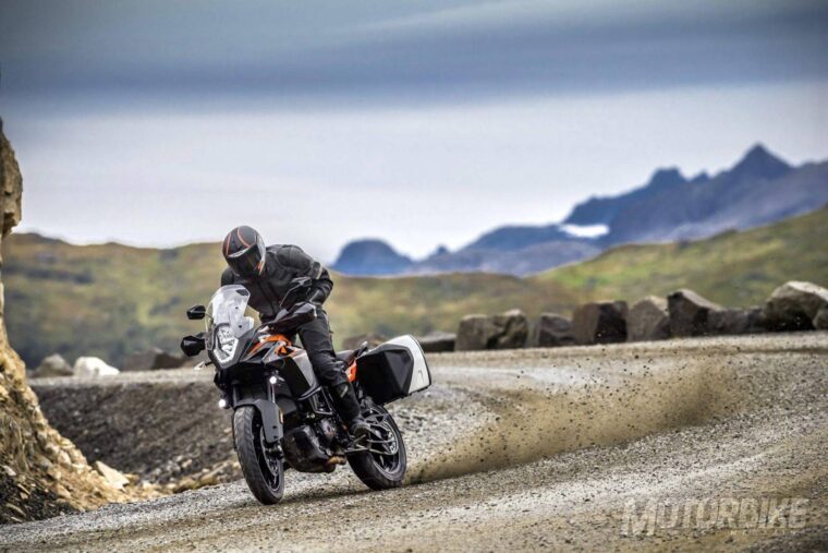 ktm-1090-adventure-2017-detalles_03