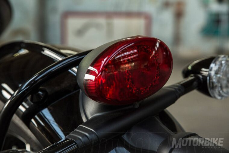 triumph-bobber-2017-detalles-004