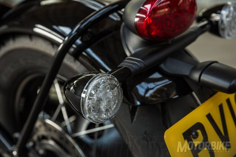 triumph-bobber-2017-detalles-005