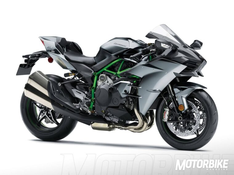 kawasaki-ninja-h2-carbon-2017-011