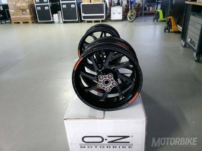 subasta-moto2-motobi-tsr-2010-51