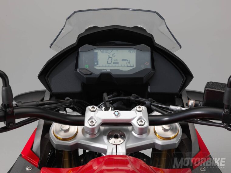 bmw-g-310-gs-2017-13