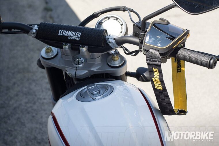 ducati-scrambler-desert-sled-2017_02