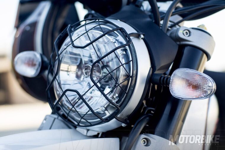 ducati-scrambler-desert-sled-2017_04