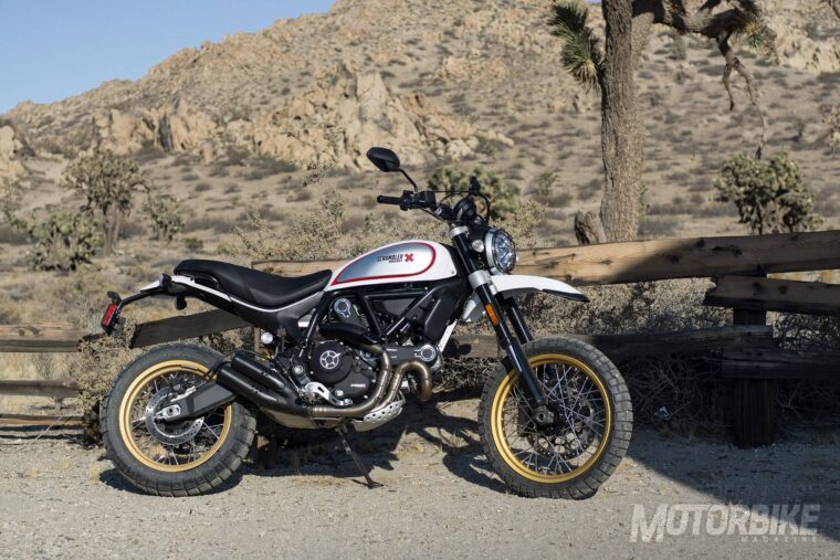 ducati-scrambler-desert-sled-2017_07