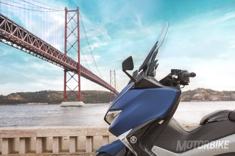 yamaha-tmax-dx-2017-14