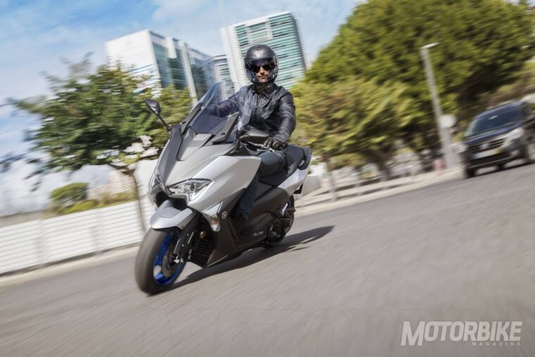 yamaha-tmax-sx-2017-07