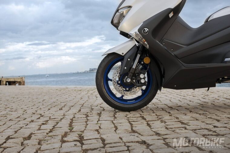 yamaha-tmax-sx-2017-26