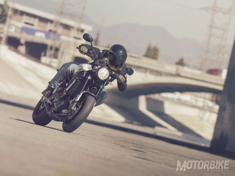 yamaha-xsr900-2017-05