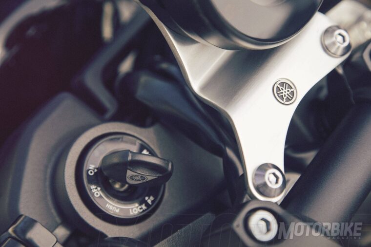 yamaha-xsr900-2017-15