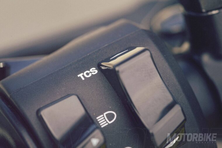 yamaha-xsr900-2017-16