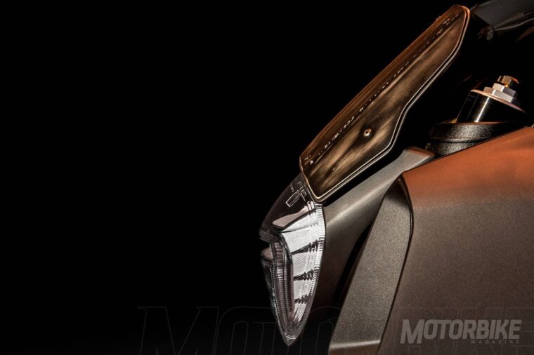 Ducati-Diavel-Diesel-2017-16