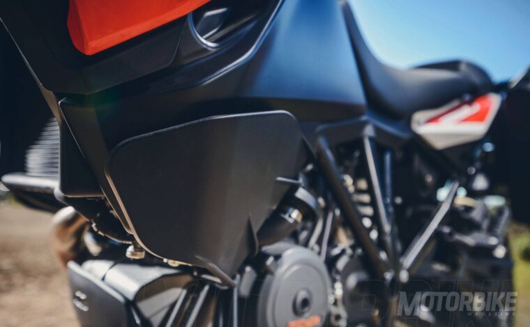 KTM-1290-Super-Adventure-S-2017-051