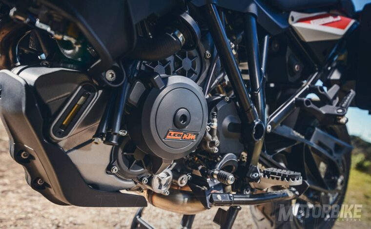 KTM-1290-Super-Adventure-S-2017-054