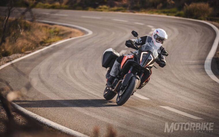 KTM-1290-Super-Adventure-S-2017-prueba-09