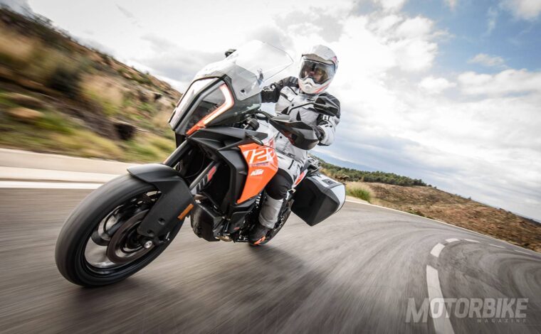 KTM-1290-Super-Adventure-S-2017-prueba-23