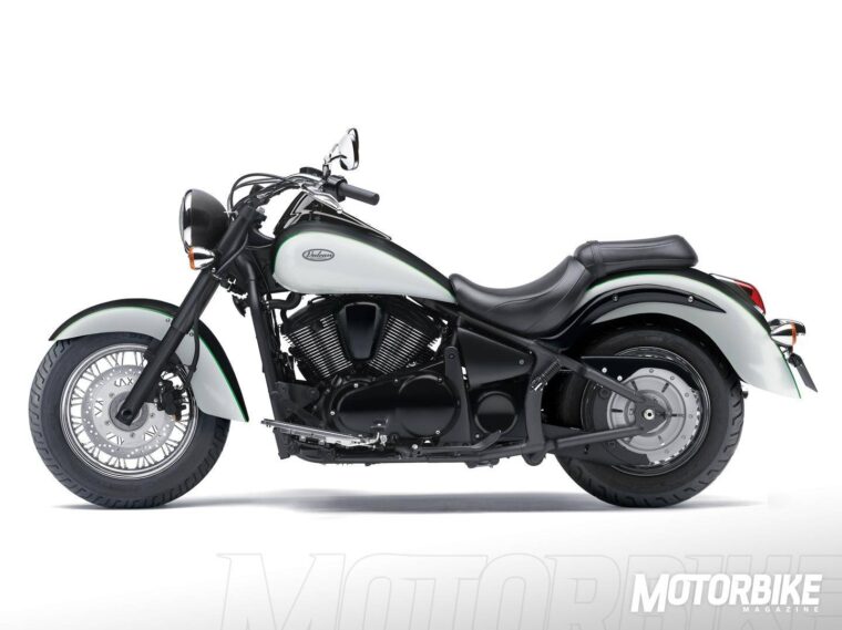 kawasaki-vulcan-900-classic-special-edition-2016-03