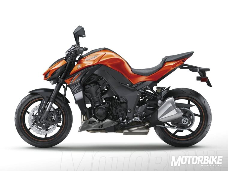 Kawasaki-Z1000-2017-12