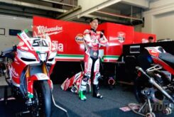 Milwaukee Aprilia WSBK 2017 03