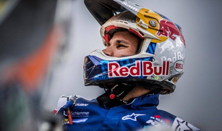 Sunderland Dakar - Motorbike Magazine