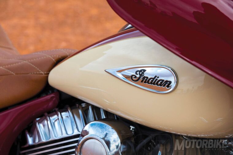 Indian-Roadmaster-Classic-2017-22