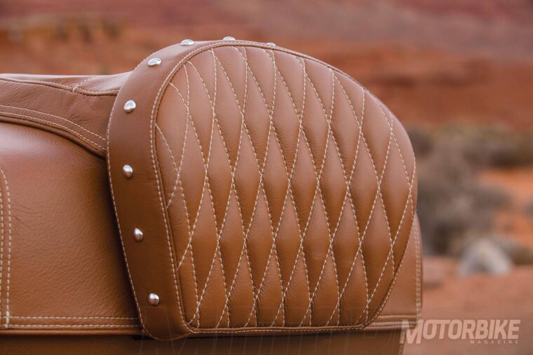 Indian-Roadmaster-Classic-2017-27