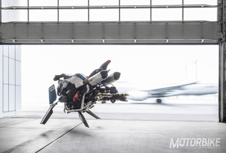 Lego-Technic-BMW-Hover-Ride-R-1200-GS-Concept-03