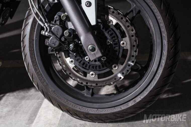 CFMoto-650NK-2017-prueba-MBK-08