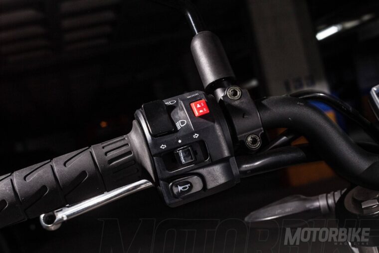 CFMoto-650NK-2017-prueba-MBK-17