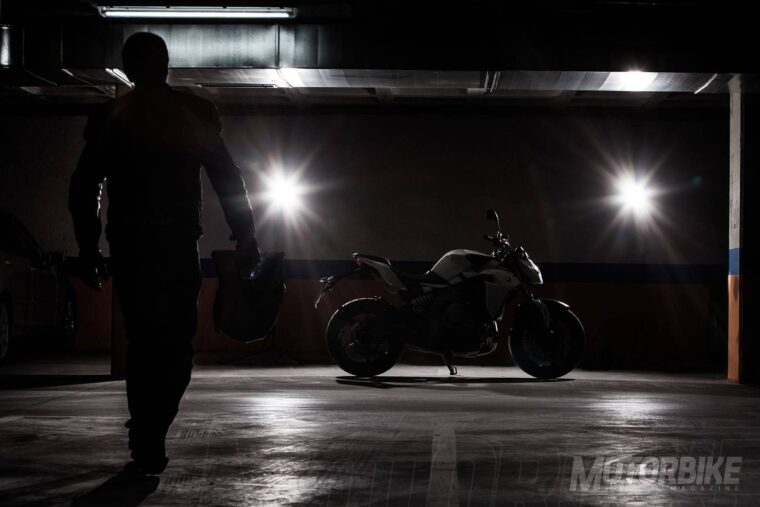 CFMoto-650NK-2017-prueba-MBK-25