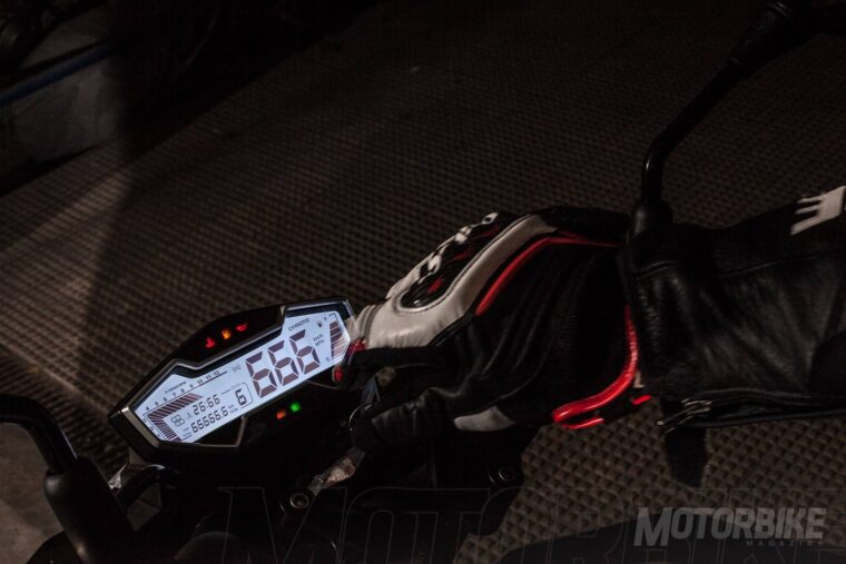 CFMoto-650NK-2017-prueba-MBK-30