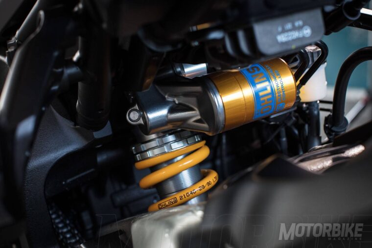Yamaha-MT-10-SP-2017-detalles-24