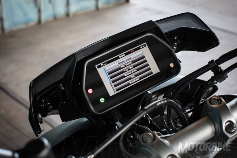 Yamaha-MT-10-SP-2017-detalles-29
