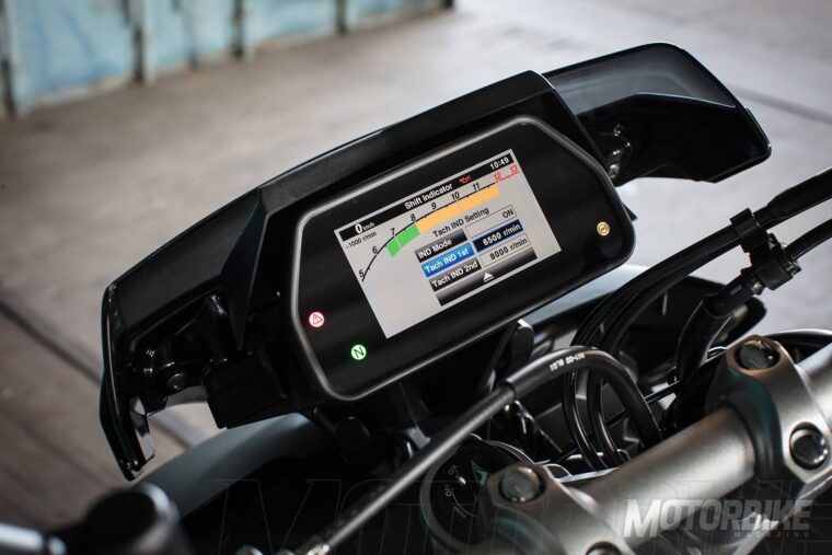 Yamaha-MT-10-SP-2017-detalles-36