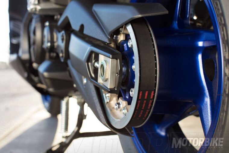 Yamaha-TMAX-SX-2017-033